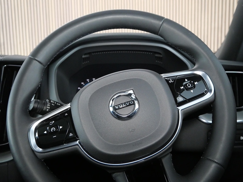 Used Volvo XC60 2023 for sale - 77409134: Photo 38