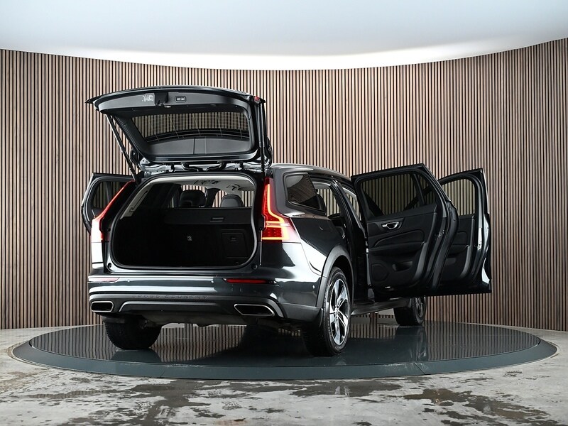 Used Volvo V60 2020 for sale - 77840690: Photo 19