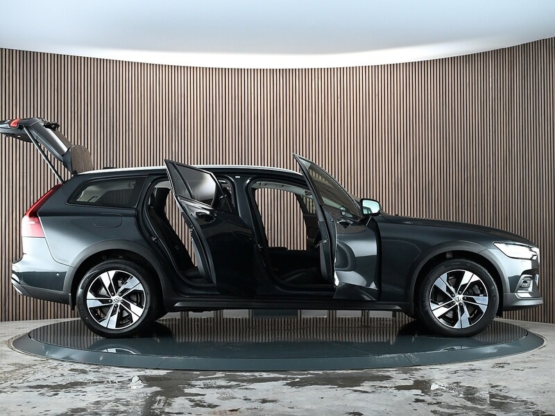 Used Volvo V60 2020 for sale - 77840690: Photo 20