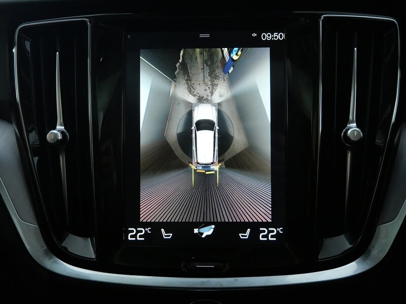 Used Volvo V60 2020 for sale - 77840690: Photo 36