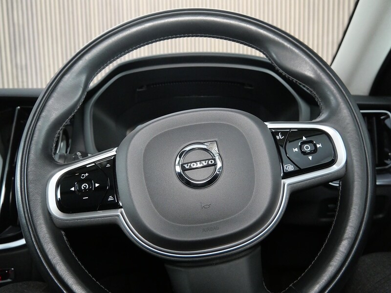 Used Volvo V60 2020 for sale - 77840690: Photo 38