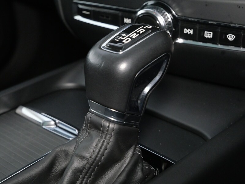 Used Volvo V60 2020 for sale - 77840690: Photo 40