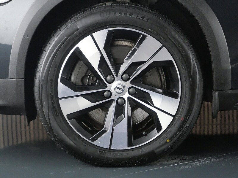 Used Volvo V60 2020 for sale - 77840690: Photo 46