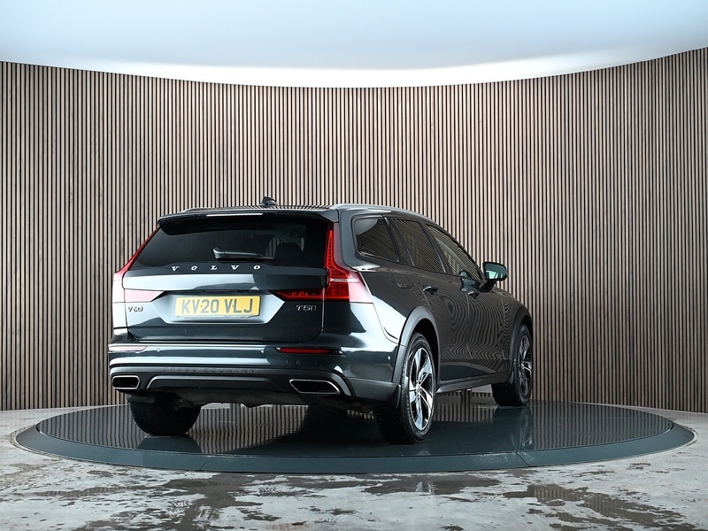 Used Volvo V60 2020 for sale - 77840690: Photo 8