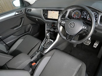 Used Volkswagen T-Roc 2021 for sale - 79346308: Photo