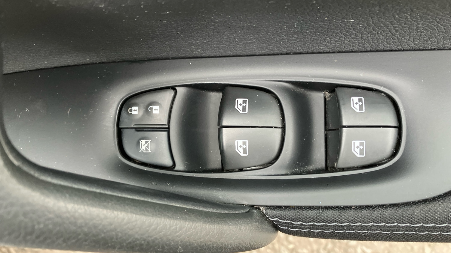 Used Nissan Qashqai 2018 for sale - 77715280: Photo 30