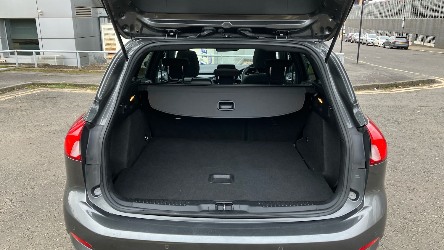 Used Ford Focus 2020 for sale - 77628796: Photo 4