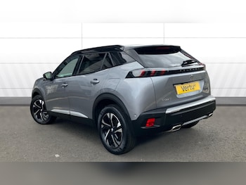 Used Peugeot 2008 2021 for sale - 76079612: Photo