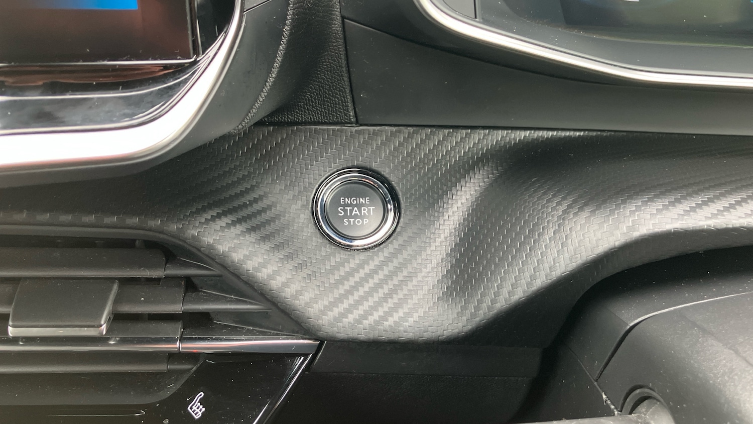 Used Peugeot 2008 2021 for sale - 76079612: Photo 37
