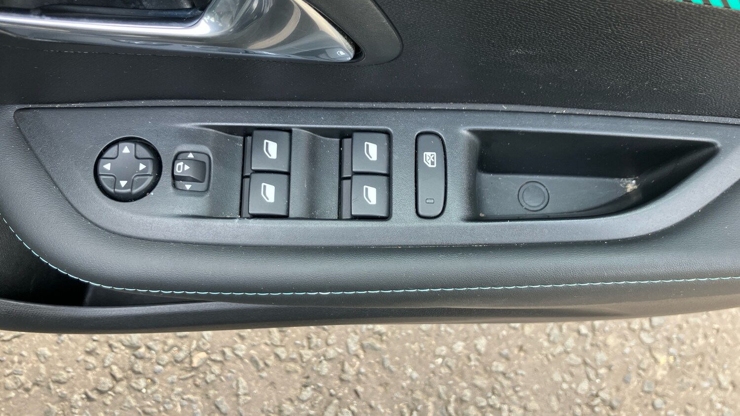 Used Peugeot 208 2023 for sale - 76340457: Photo 27