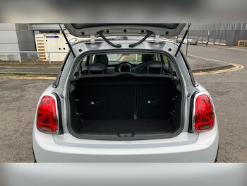 Used MINI Hatch 2020 for sale - 77883807: Photo