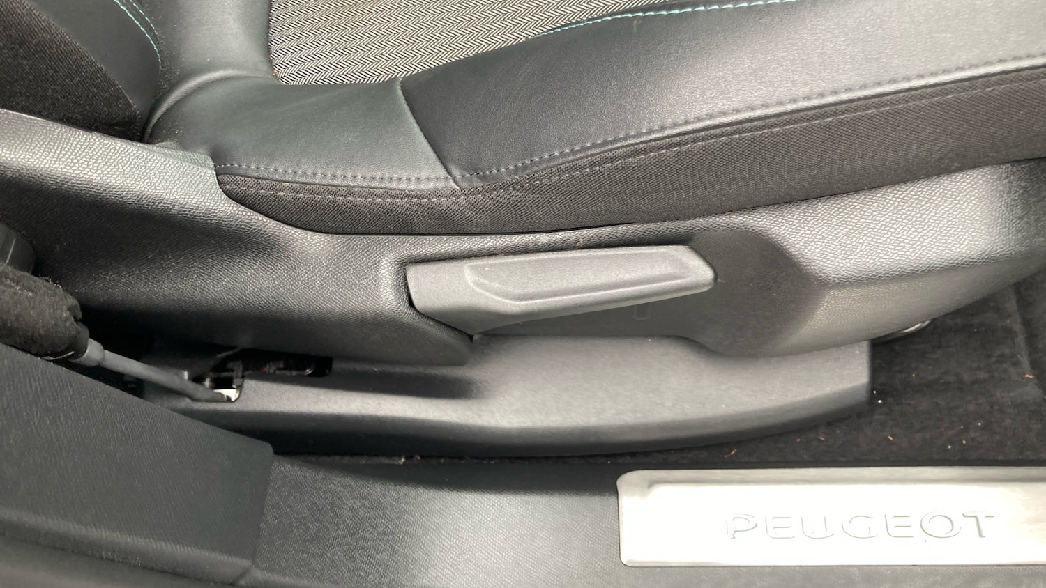 Used Peugeot 3008 2024 for sale - 76146481: Photo 25