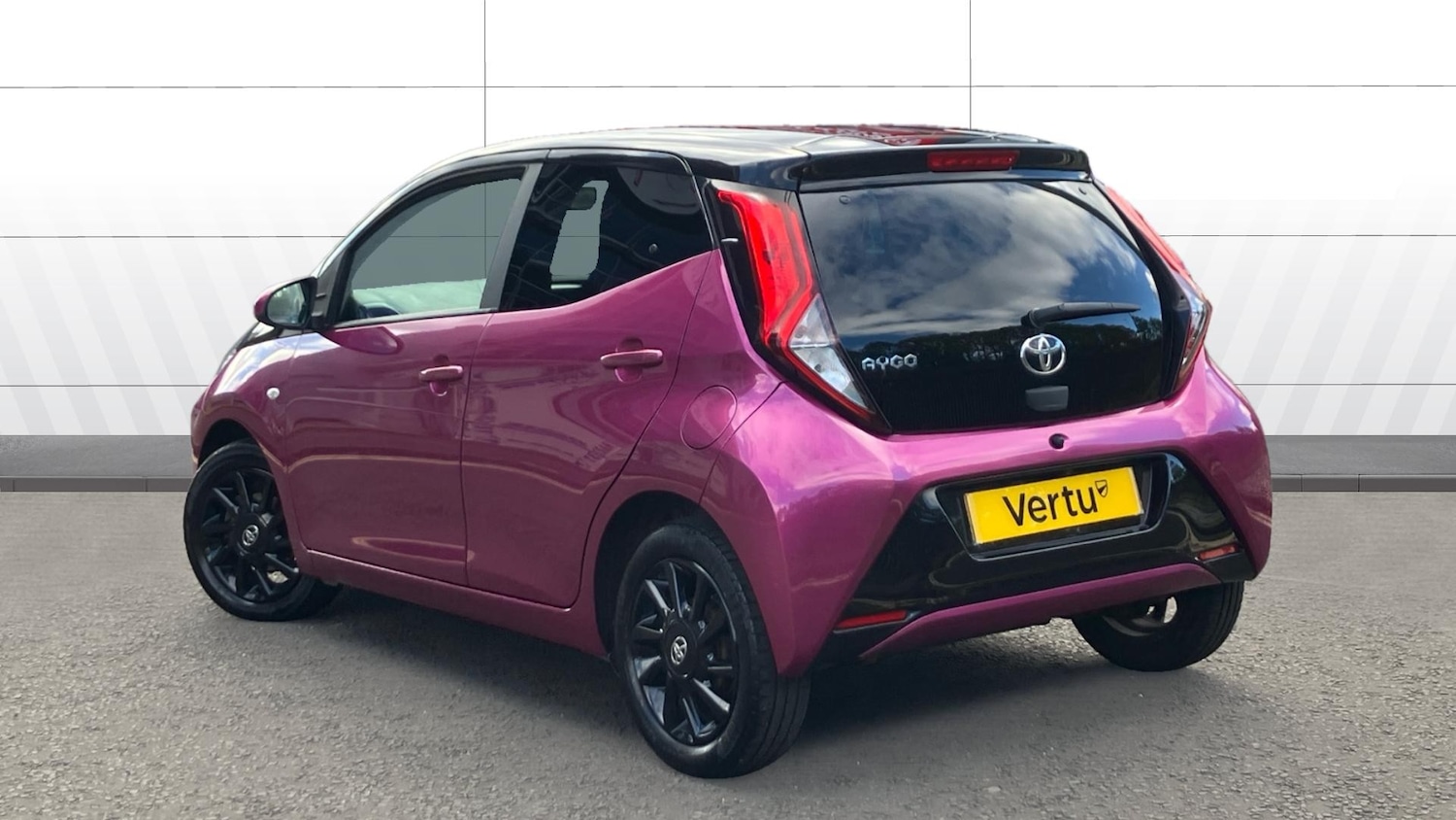 Used Toyota AYGO 2019 for sale - 76161774: Photo 2