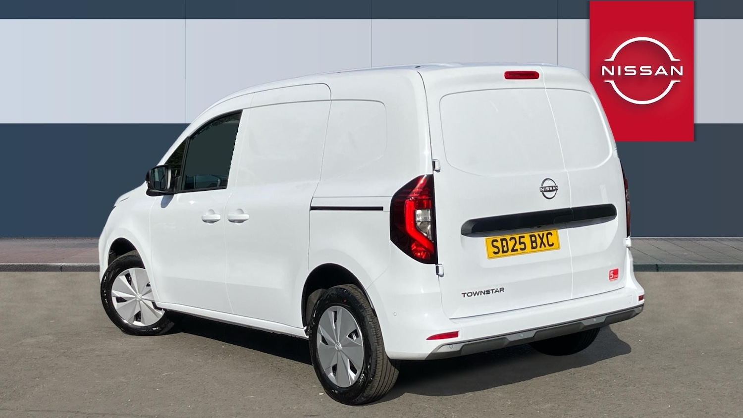 Used Nissan Other 2025 for sale - 77046517: Photo 2