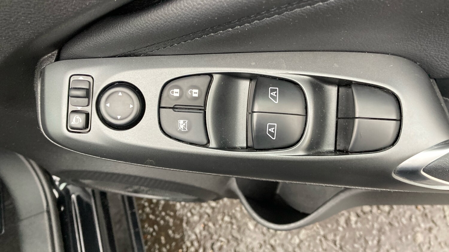 Used Nissan Juke 2024 for sale - 76156537: Photo 29