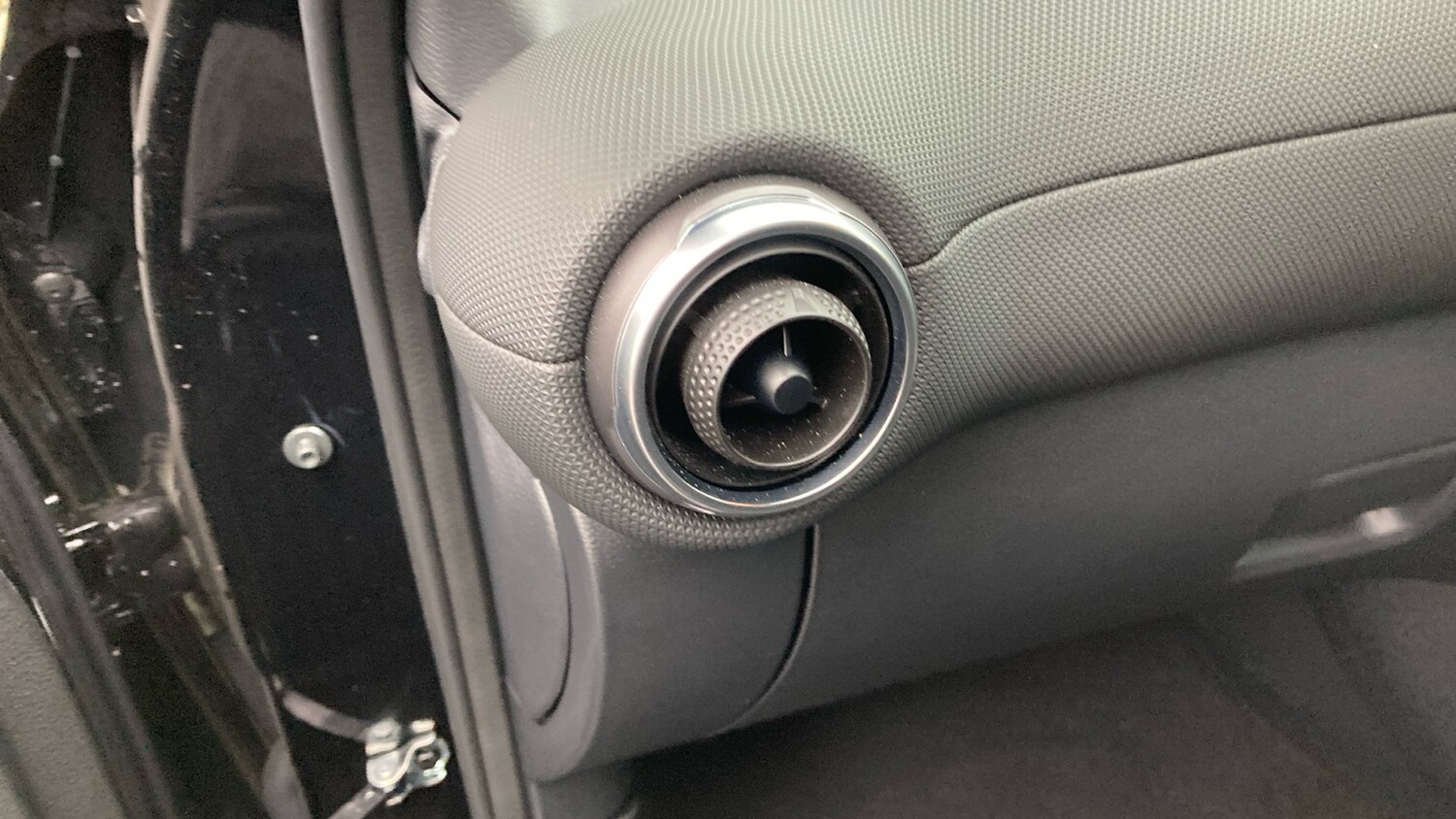 Used Nissan Juke 2024 for sale - 76156537: Photo 37