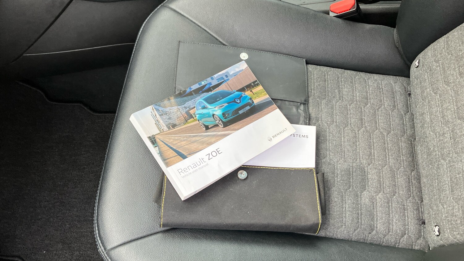 Used Renault Zoe 2022 for sale - 77208162: Photo 19