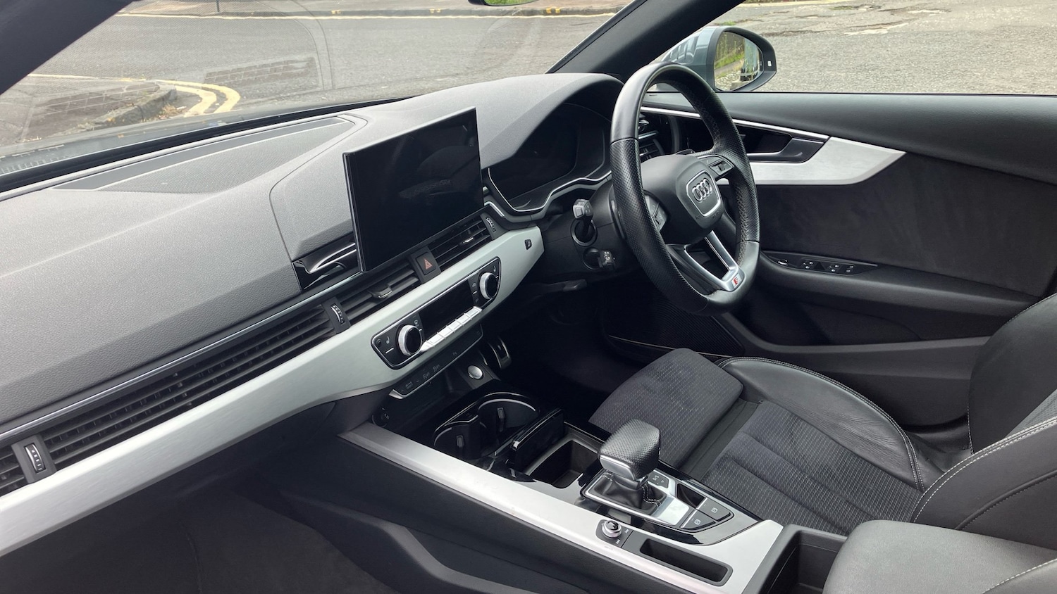 2022 Audi A4 35 TDI S Line 5dr S Tronic Diesel Estate Estate Diesel Automatic - Picture 9 of 24