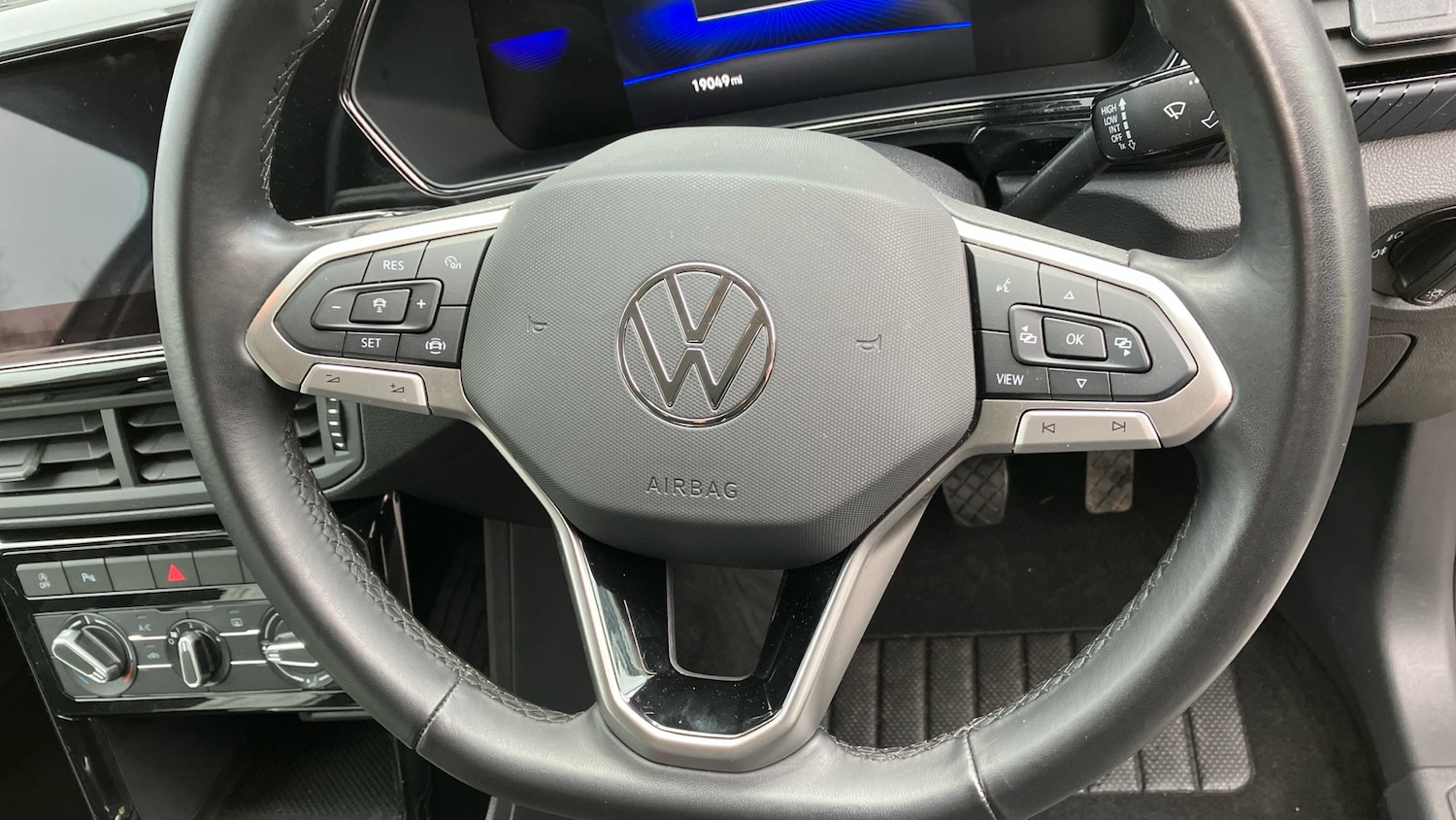 Used Volkswagen T-Cross 2023 for sale - 76969644: Photo 39