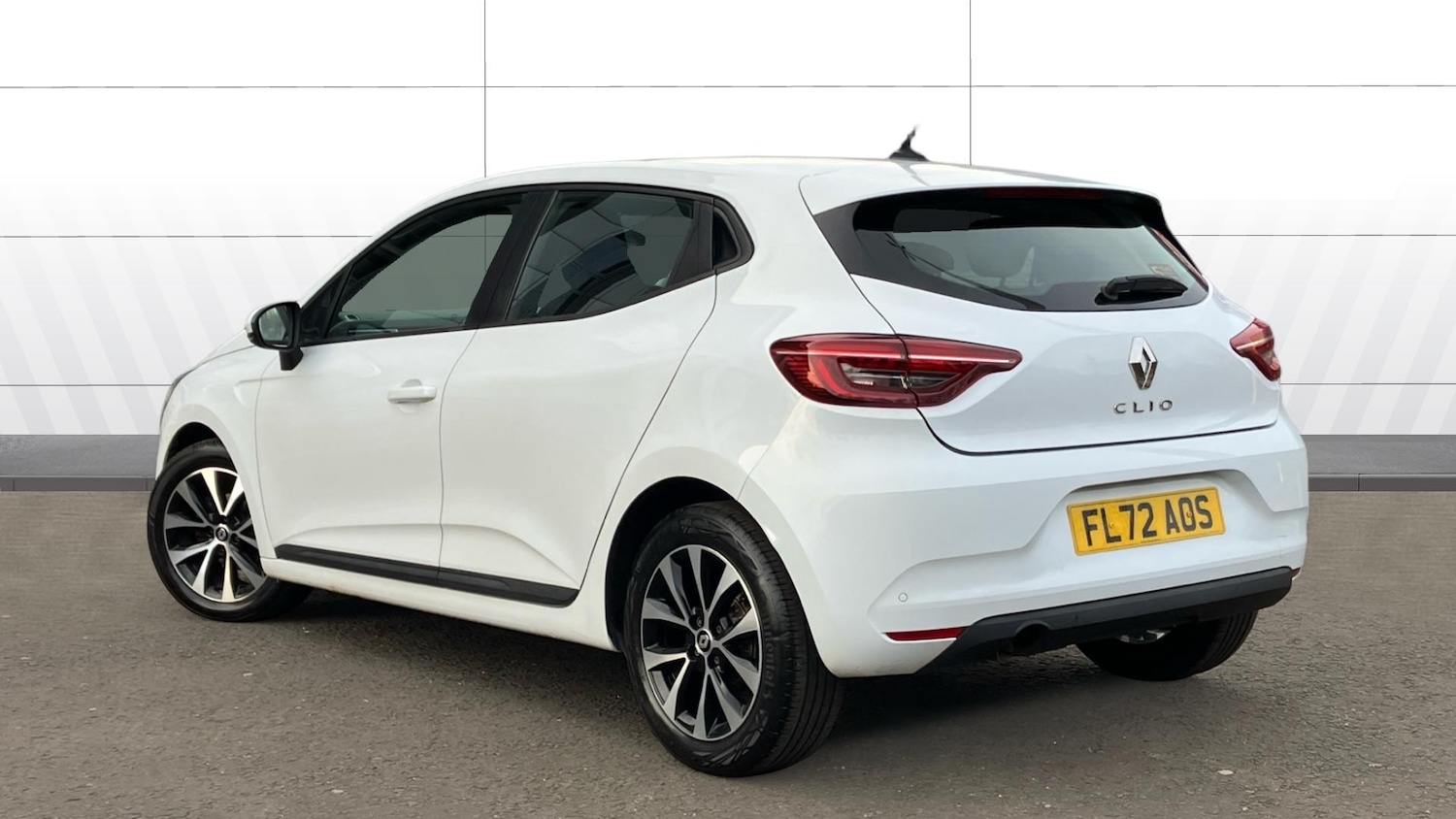 Used Renault Clio 2022 for sale - 77628795: Photo 2