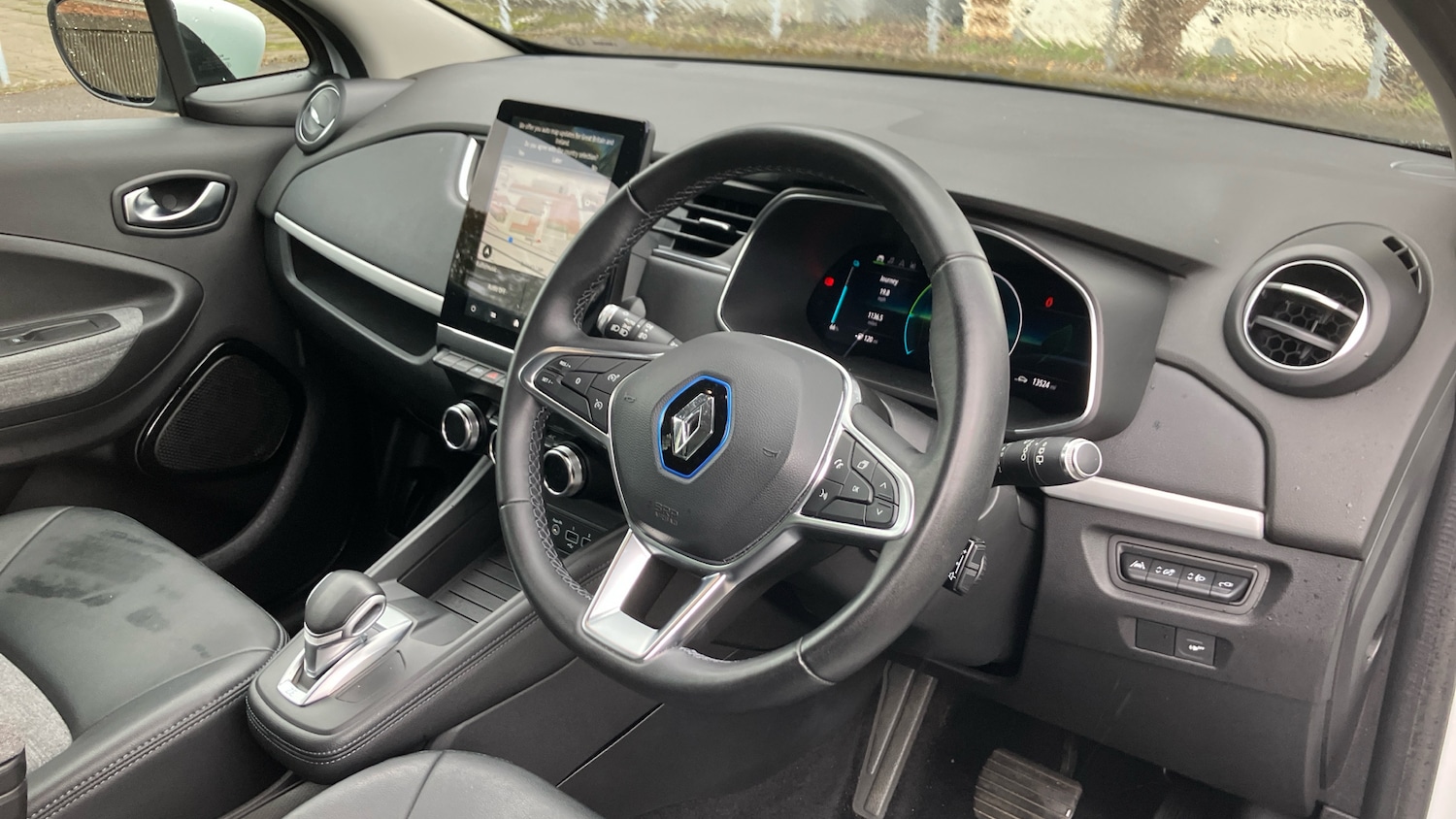 Used Renault Zoe 2020 for sale - 76198054: Photo 11