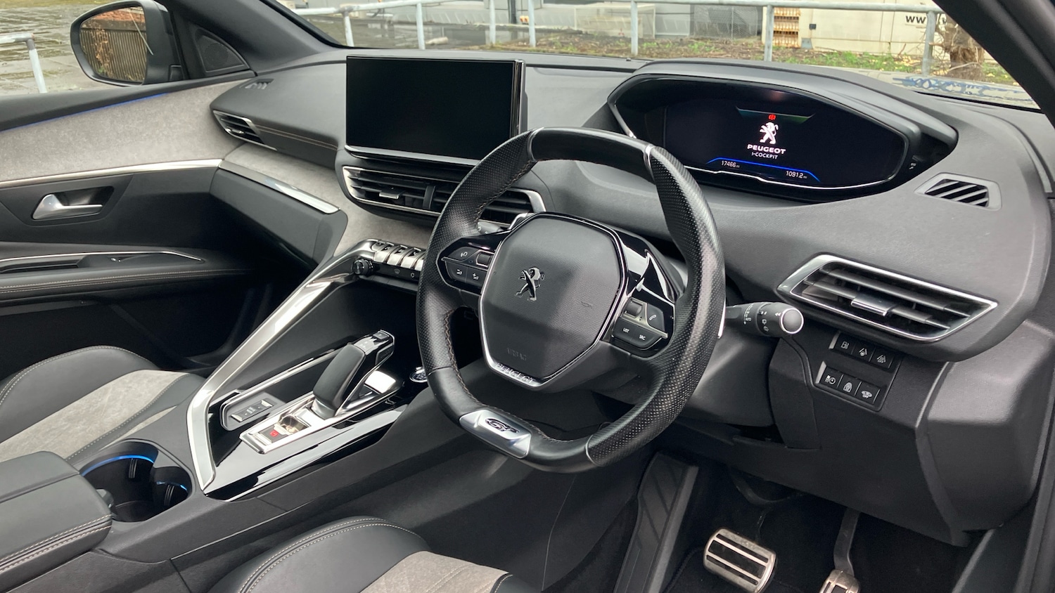 Used Peugeot 3008 2021 for sale - 76184232: Photo 11