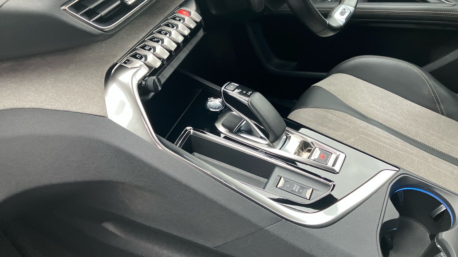 Used Peugeot 3008 2021 for sale - 76184232: Photo 13