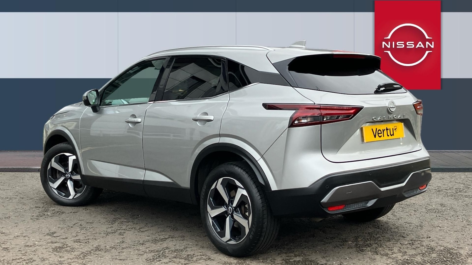 Used Nissan Qashqai 2022 for sale - 76618487: Photo 2