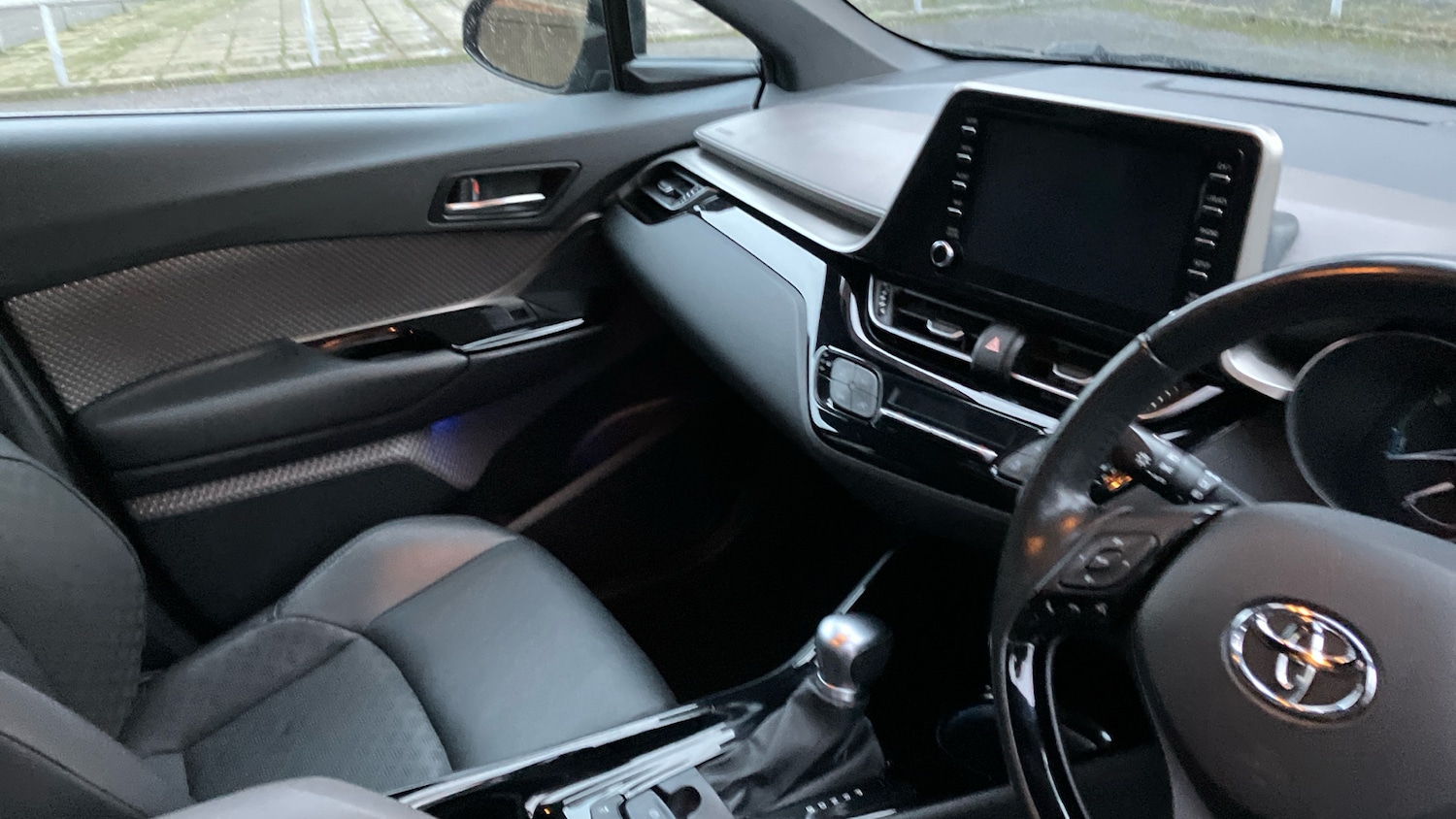 Used Toyota C-HR 2021 for sale - 76907649: Photo 14