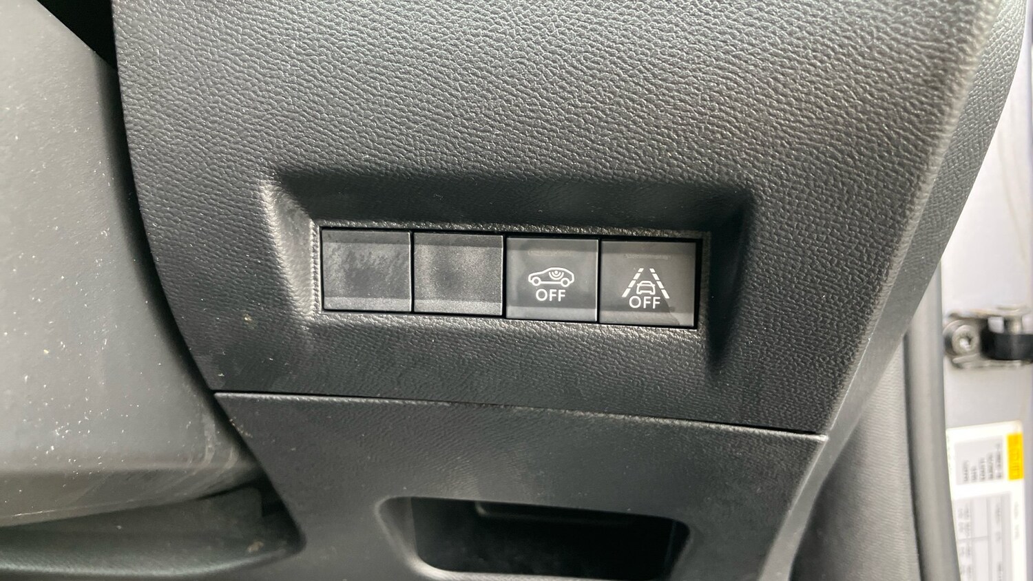 Used Peugeot 2008 2021 for sale - 76302124: Photo 35