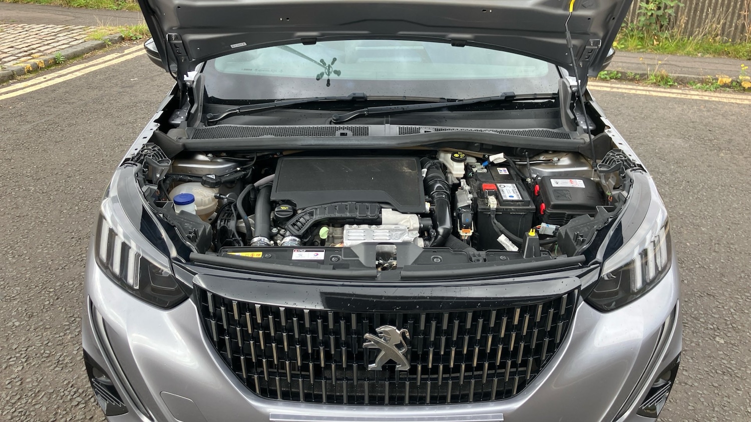 Used Peugeot 2008 2021 for sale - 76302124: Photo 8