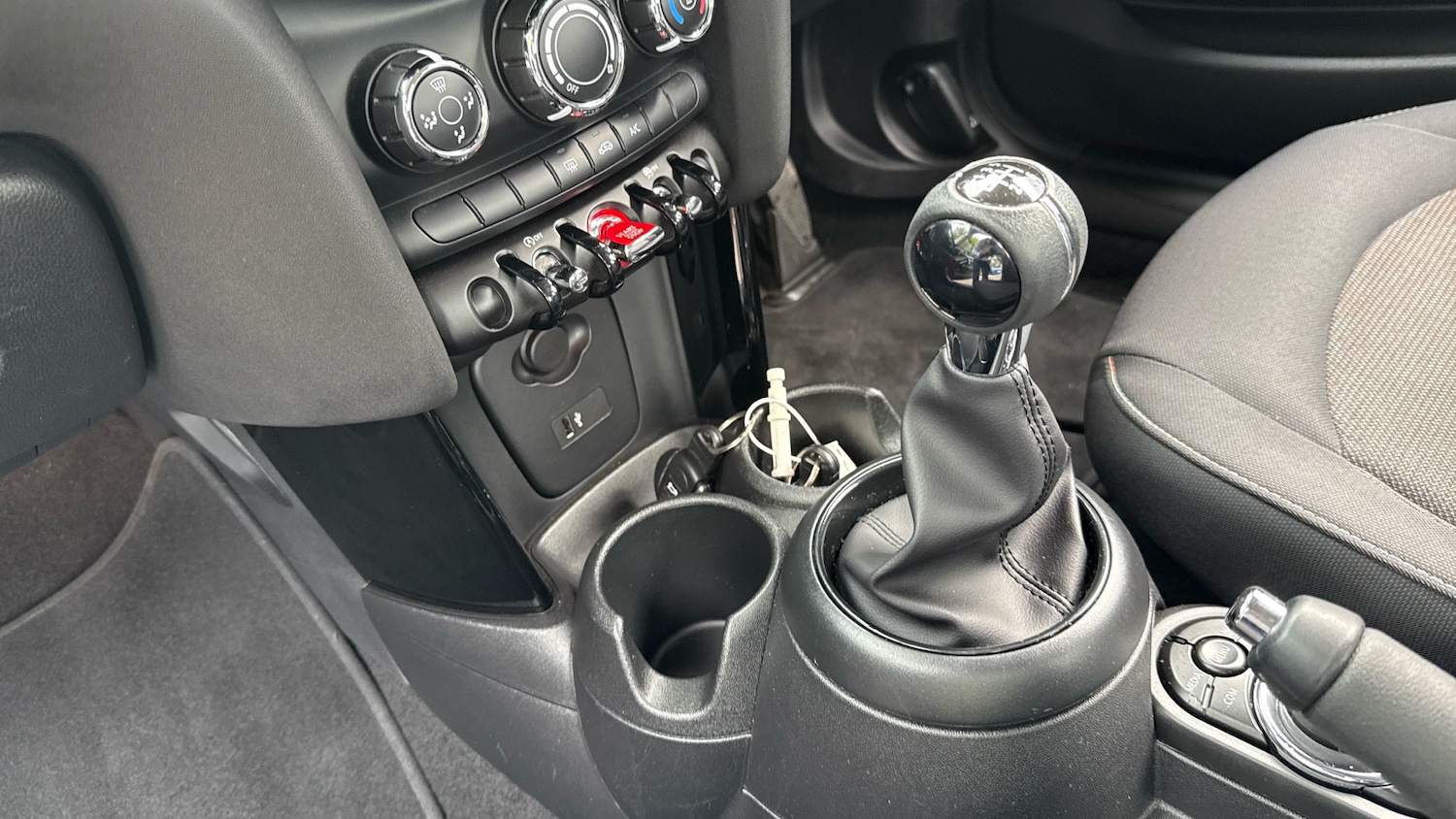 Used MINI Hatch 2022 for sale - 76858660: Photo 13