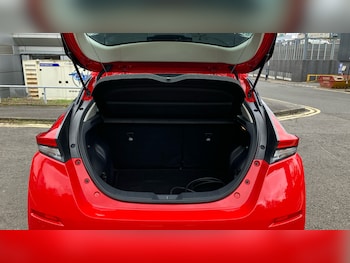 Used Nissan Leaf 2022 for sale - 76329887: Photo 4