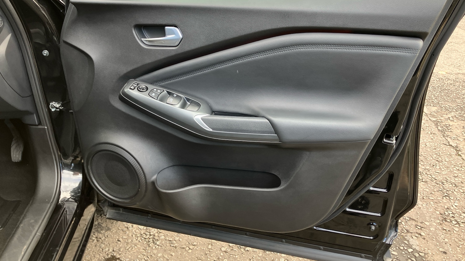 Used Nissan Juke 2024 for sale - 76156540: Photo 30