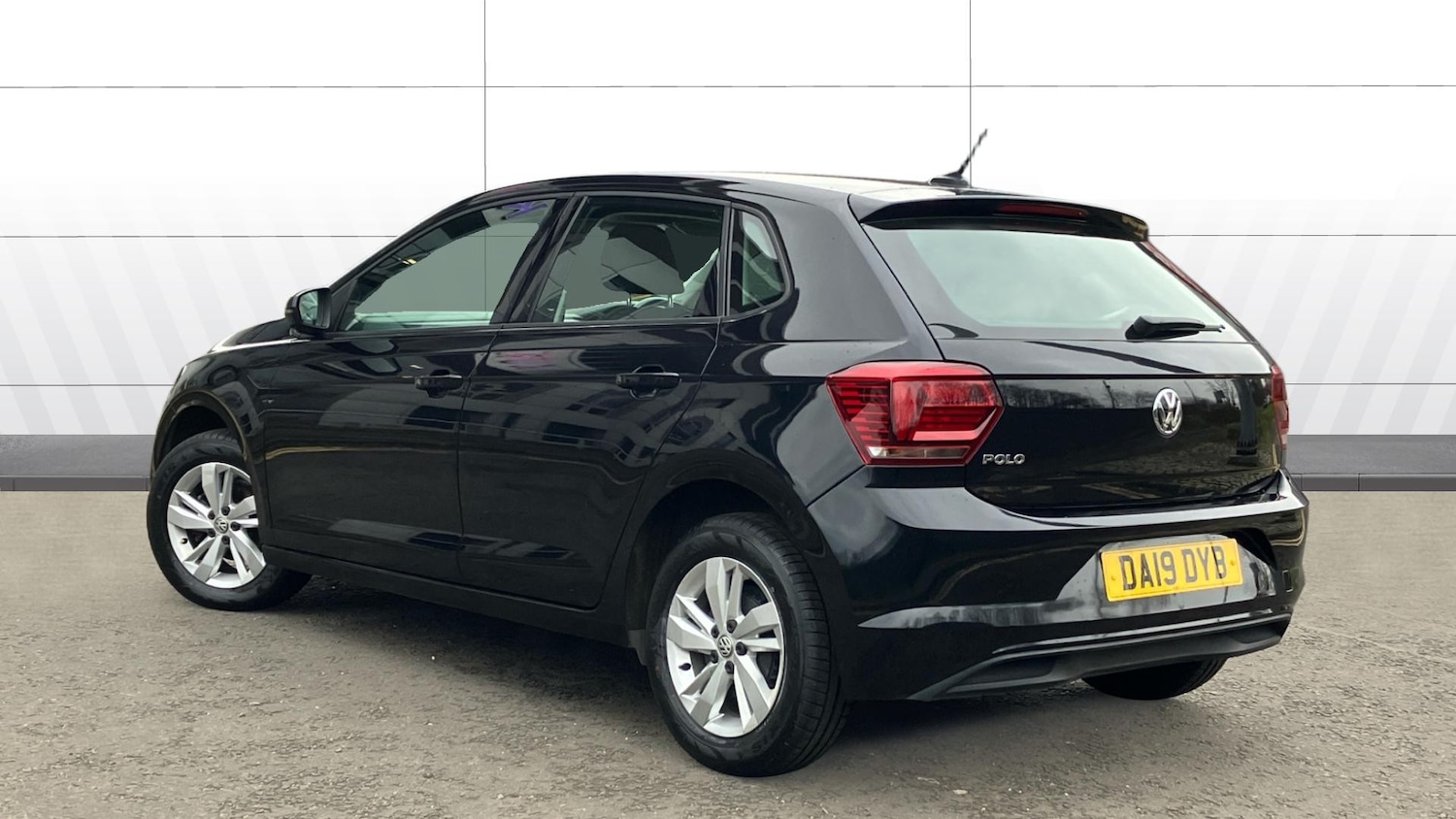 Used Volkswagen Polo 2019 for sale - 77213308: Photo 2