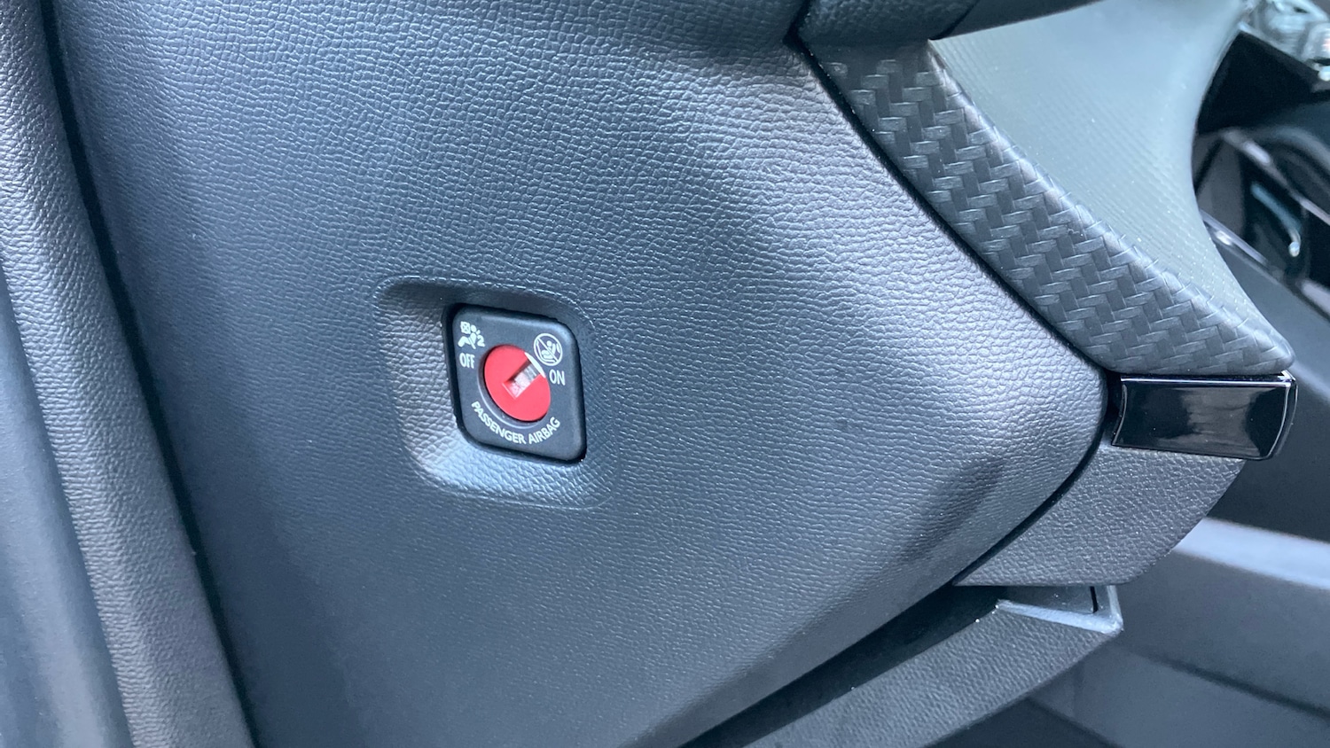 Used Peugeot 2008 2020 for sale - 77038754: Photo 37