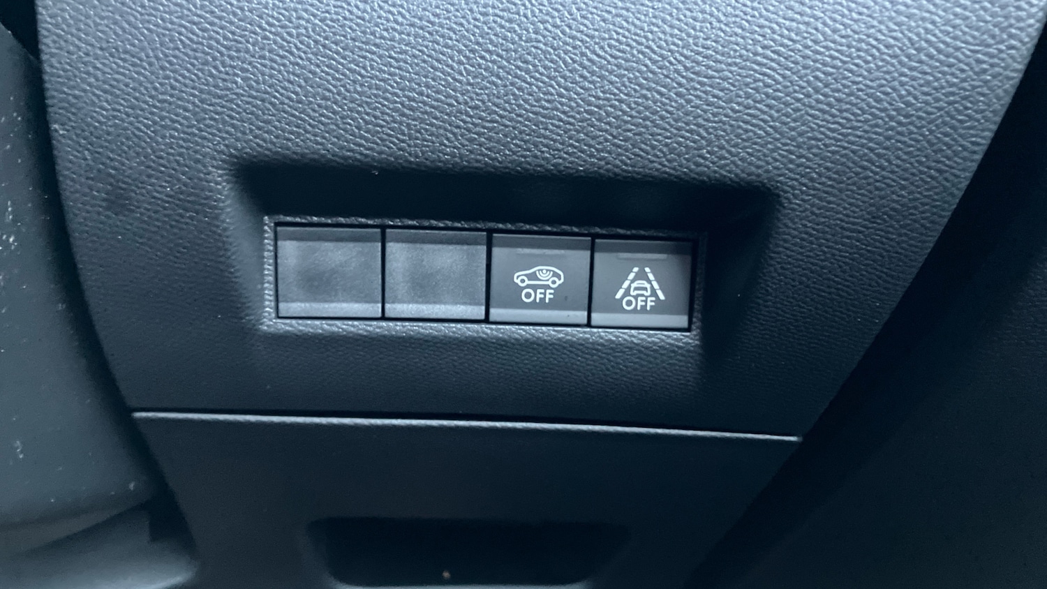 Used Peugeot 2008 2020 for sale - 77038754: Photo 39