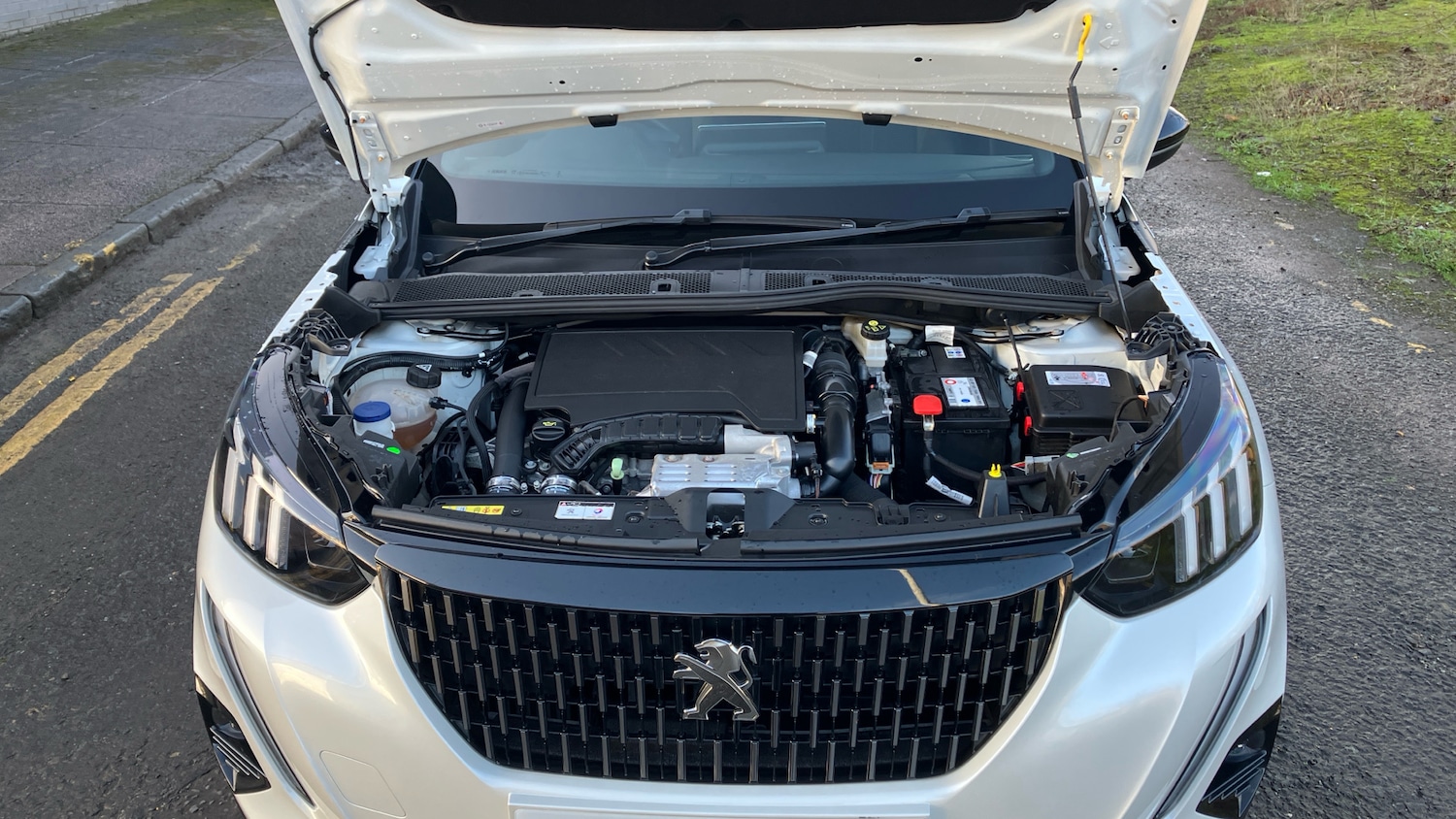 Used Peugeot 2008 2020 for sale - 77038754: Photo 8