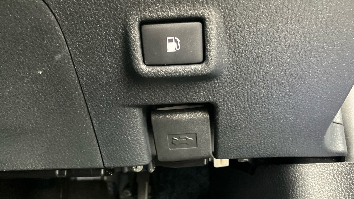 Used Toyota C-HR 2021 for sale - 78144191: Photo 35