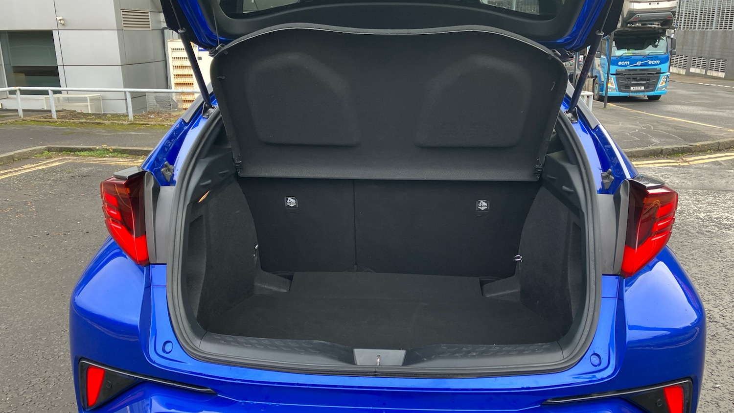 Used Toyota C-HR 2021 for sale - 78144191: Photo 4