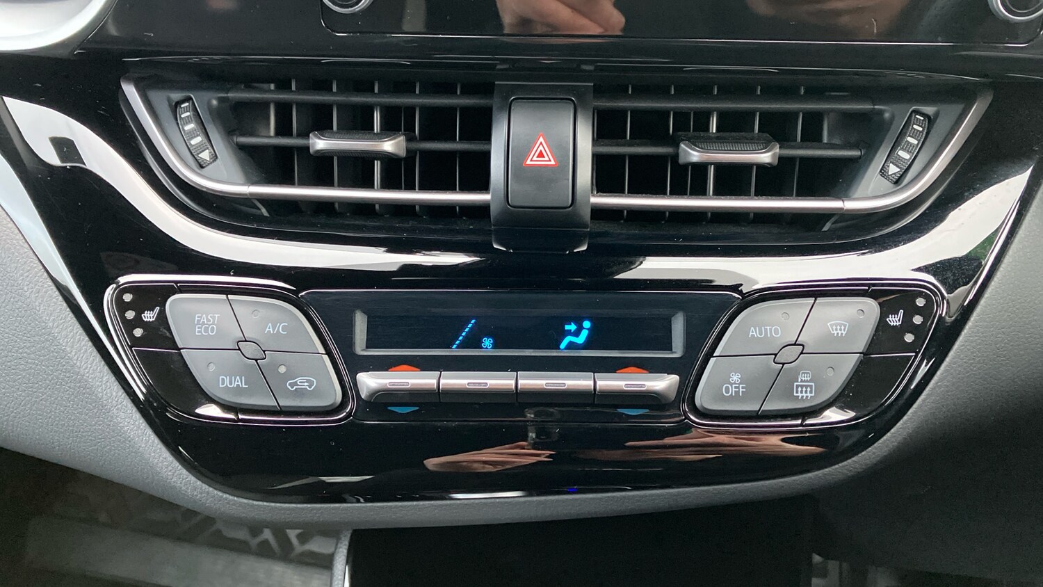 Used Toyota C-HR 2021 for sale - 78144191: Photo 40