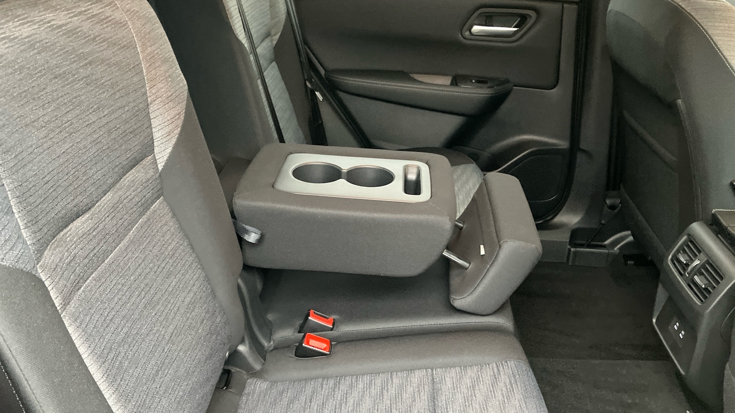 Used Nissan X-Trail 2025 for sale - 77329079: Photo 32