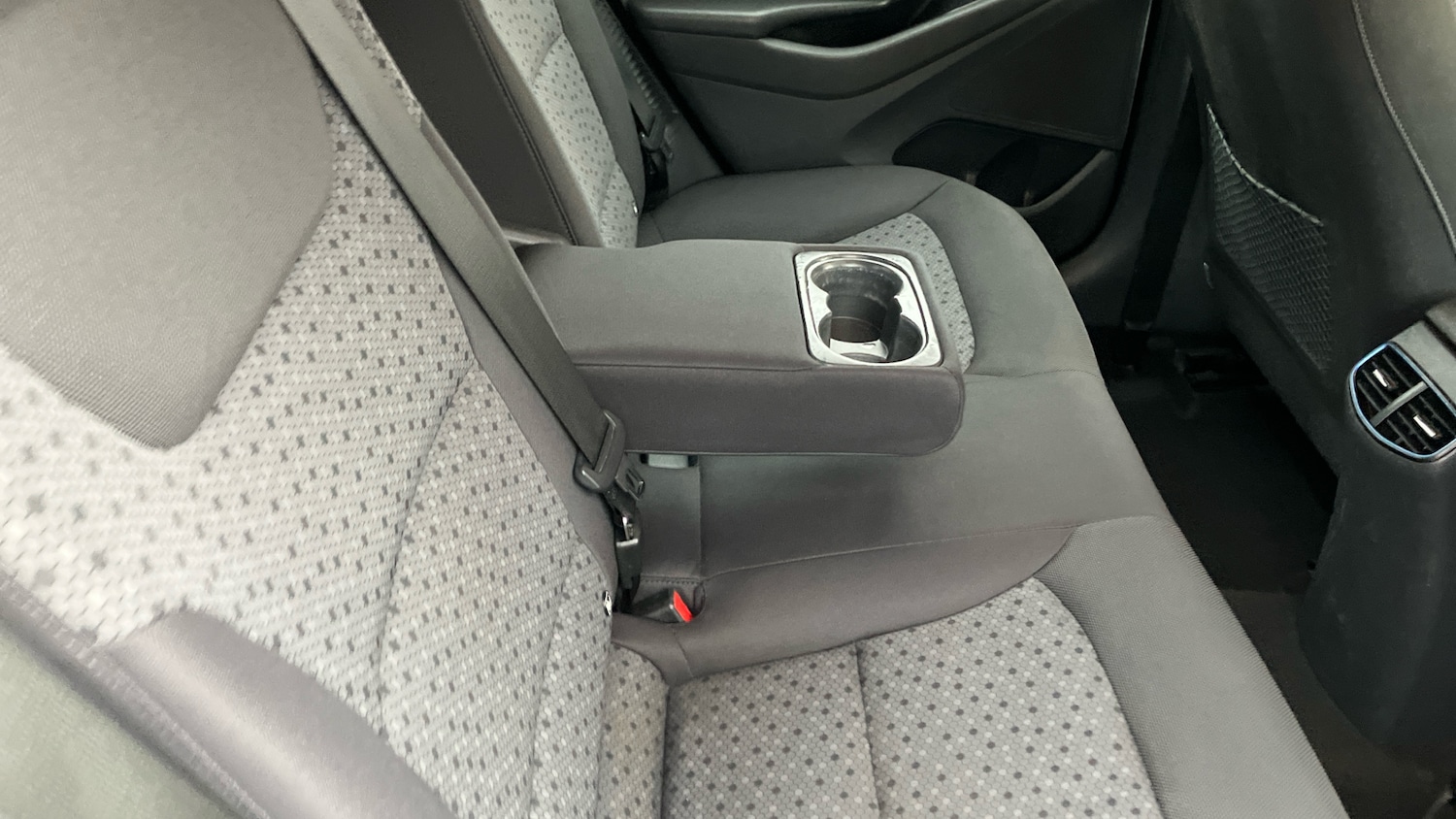 Used Hyundai IONIQ 2017 for sale - 76831517: Photo 35