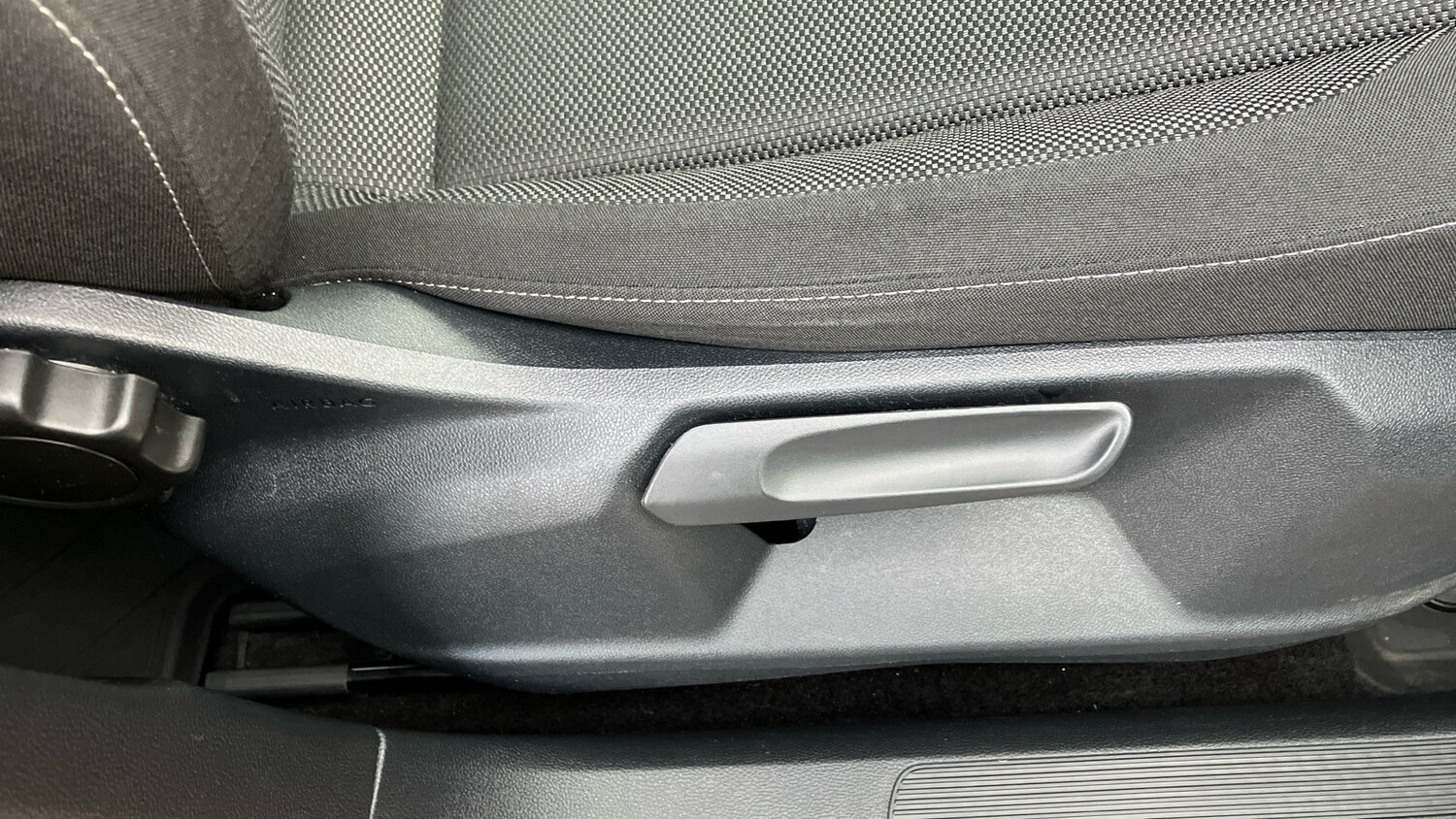 Used Volkswagen T-Roc 2022 for sale - 77404512: Photo 27