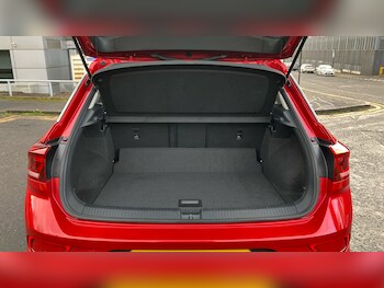 Used Volkswagen T-Roc 2022 for sale - 77404512: Photo