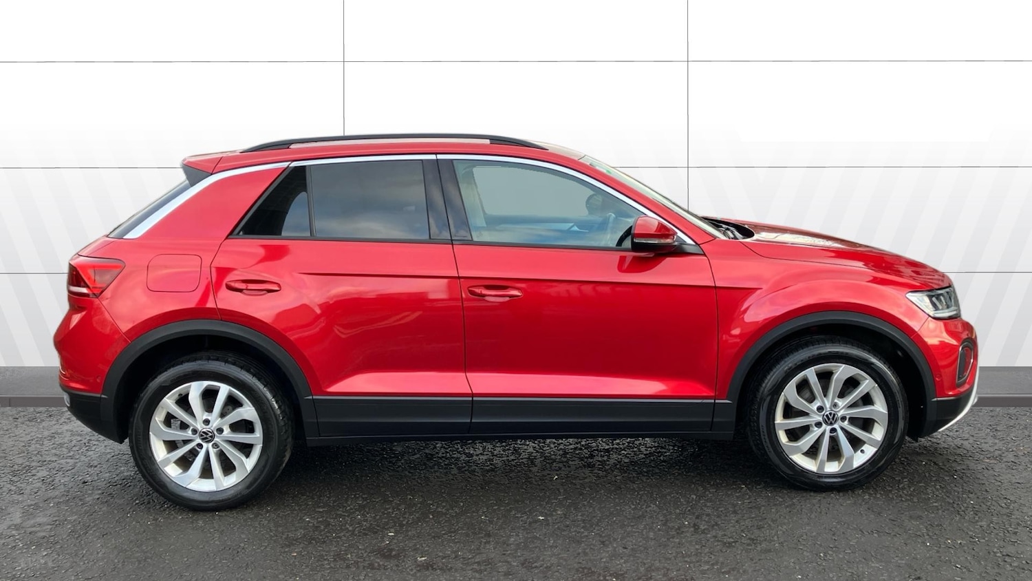 Used Volkswagen T-Roc 2022 for sale - 77404512: Photo 5