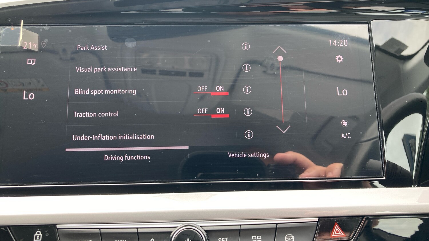 Used Vauxhall Grandland 2022 for sale - 76945761: Photo 31