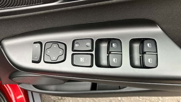Used Hyundai KONA 2021 for sale - 76234620: Photo 29