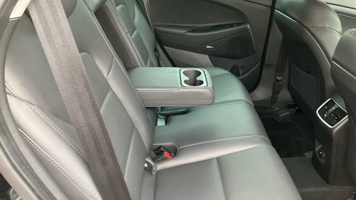 Used Hyundai TUCSON 2019 for sale - 76131126: Photo 34