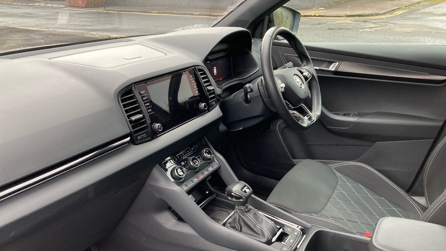 Used Skoda Karoq 2023 for sale - 76149139: Photo 9
